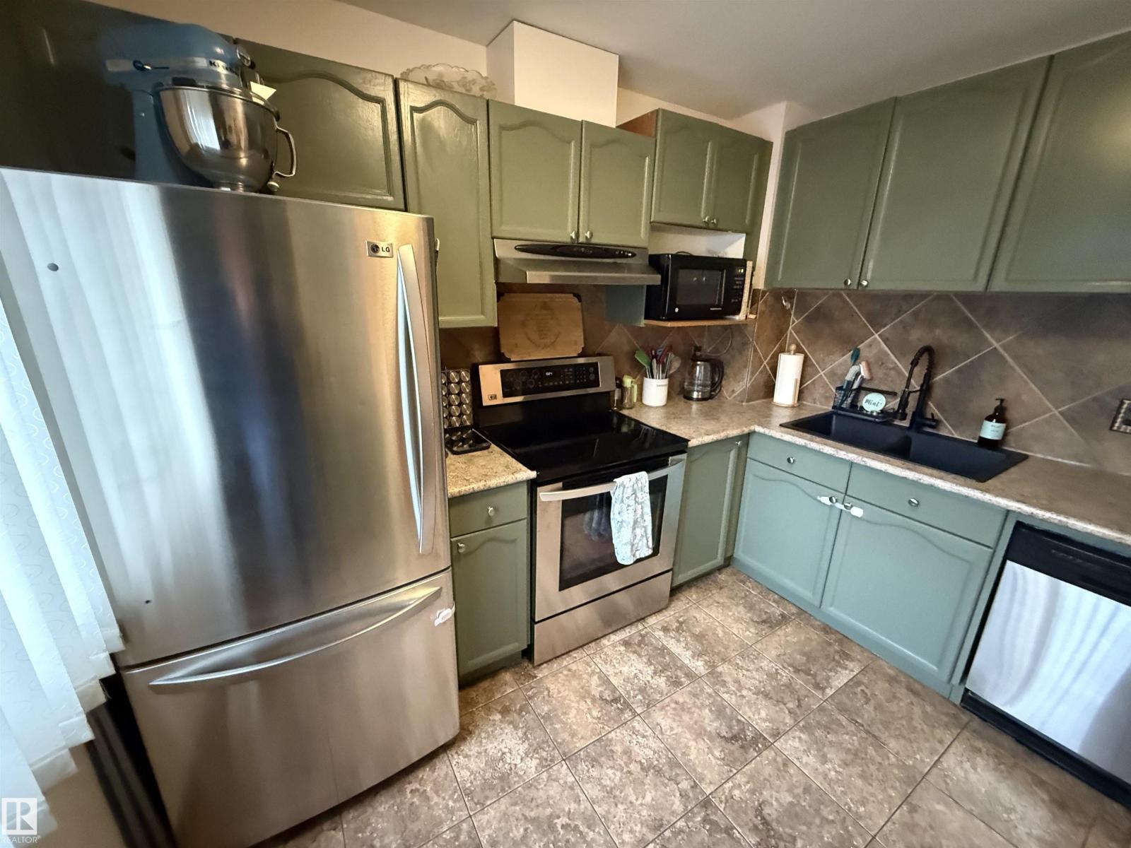 Additional image 3 of 50-9619 180 Street NW, Edmonton, AB, T5T4L9