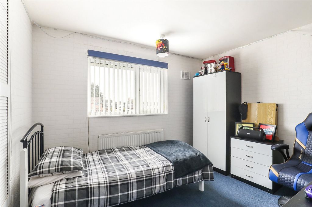Additional image 10 of 3 bed semi-detached house for saleLyveden Gardens, Bristol, Somerset BS13