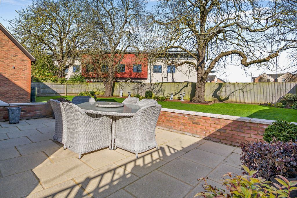 Additional image 2 of 5 bed detached house for saleVawser Crescent, Peterborough PE3