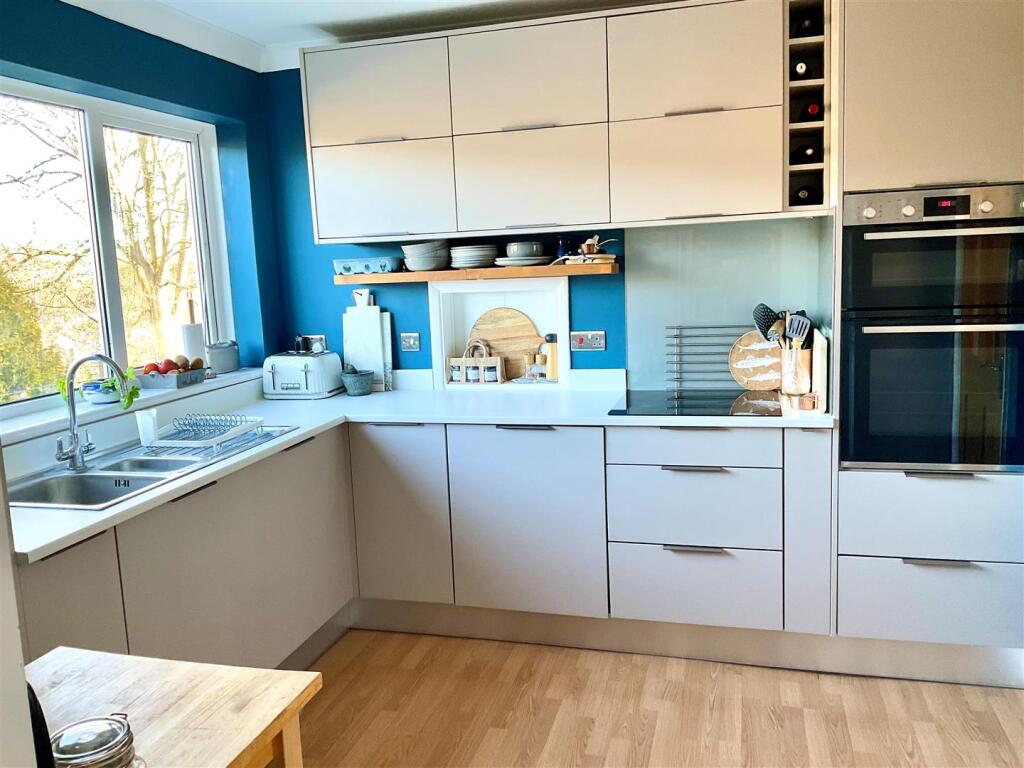 Additional image 2 of Briar Close, River