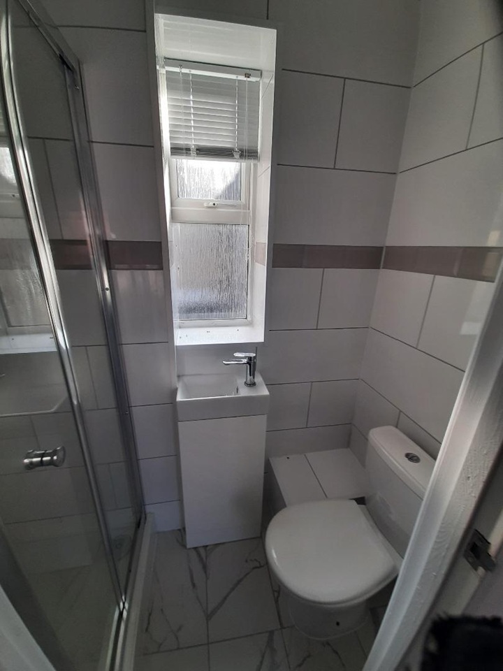 Additional image 11 of Studio Flat, London, SW1V, N1 7GU