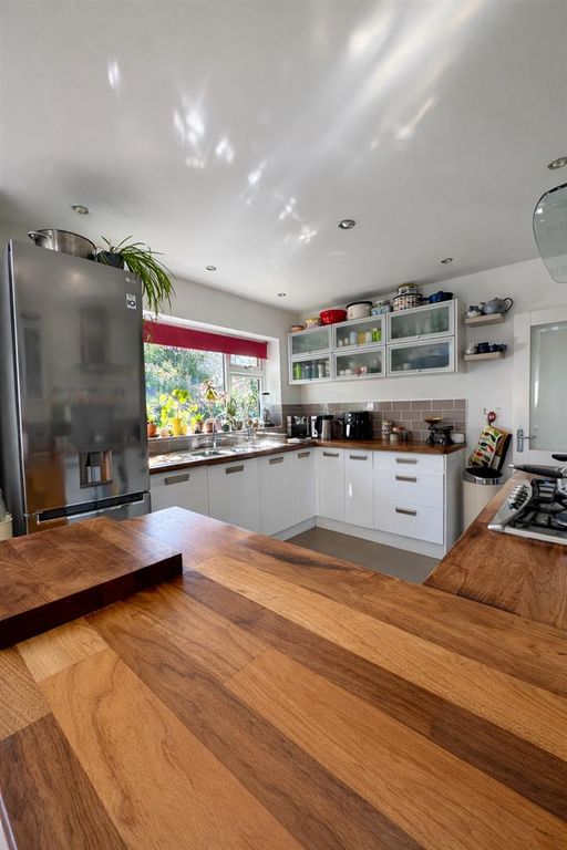 Additional image 6 of 4 bed property for saleSpacious & Airy Dormer Bungalow, Birch Avenue, Clevedon BS21