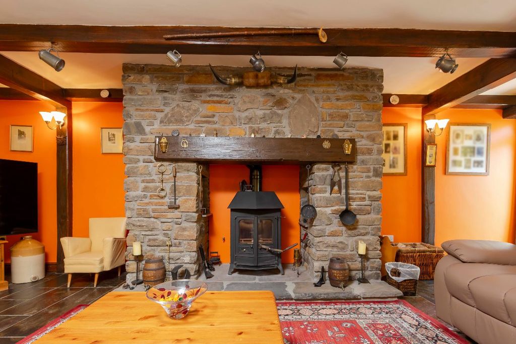 Additional image 4 of 4 bed detached house for saleEdwardsville, Treharris CF46