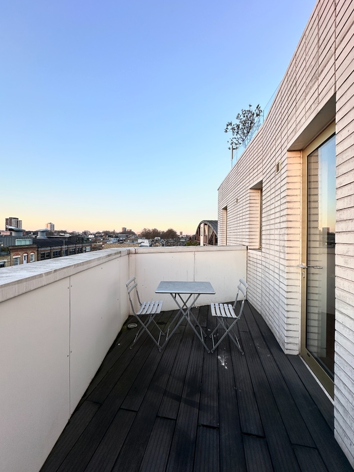 Additional image 16 of 2 Bed Flat, Curtain Road, EC2A, N1 7GU