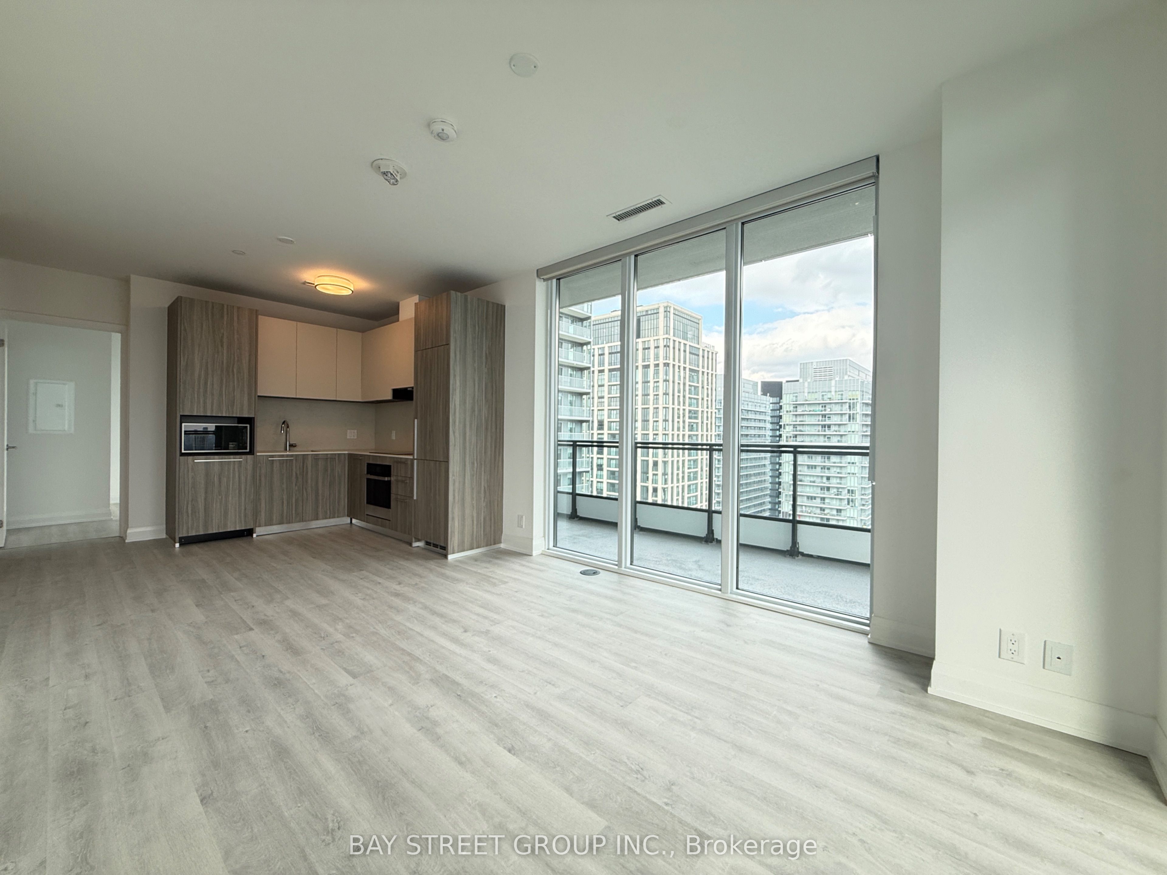 Additional image 3 of 3004-65 Broadway Avenue, Toronto, ON, M4P 1T9