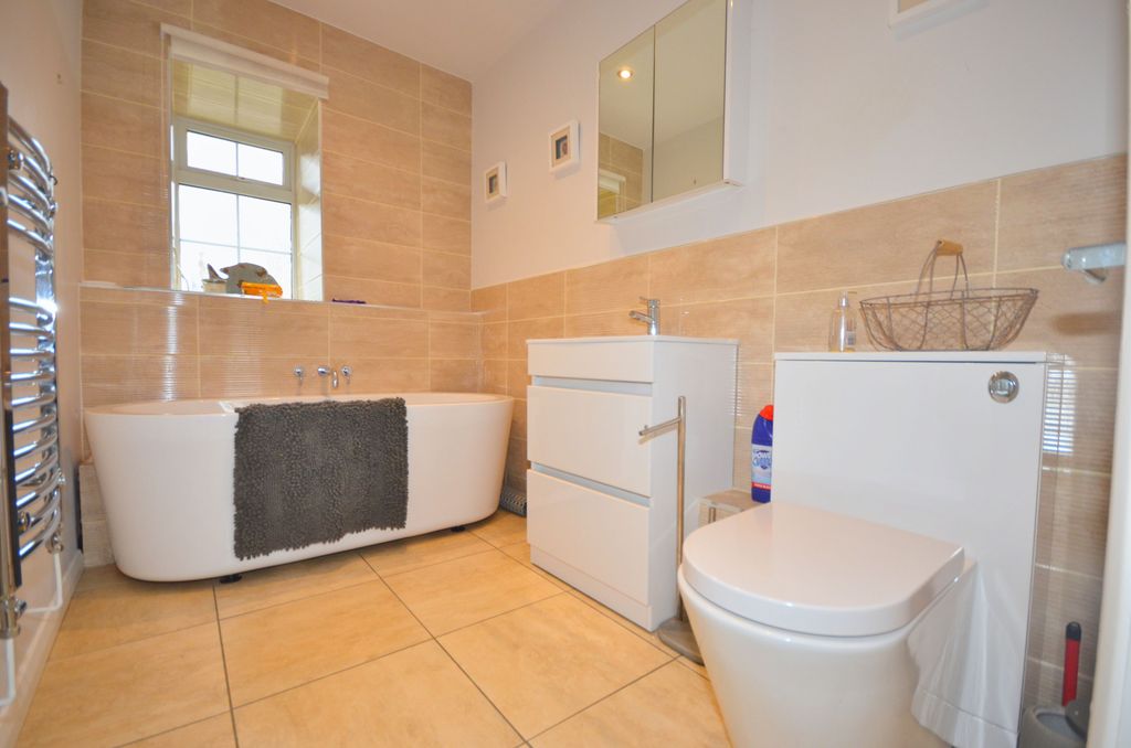 Additional image 5 of 4 bed detached house for saleGlebe Road, North Luffenham LE15