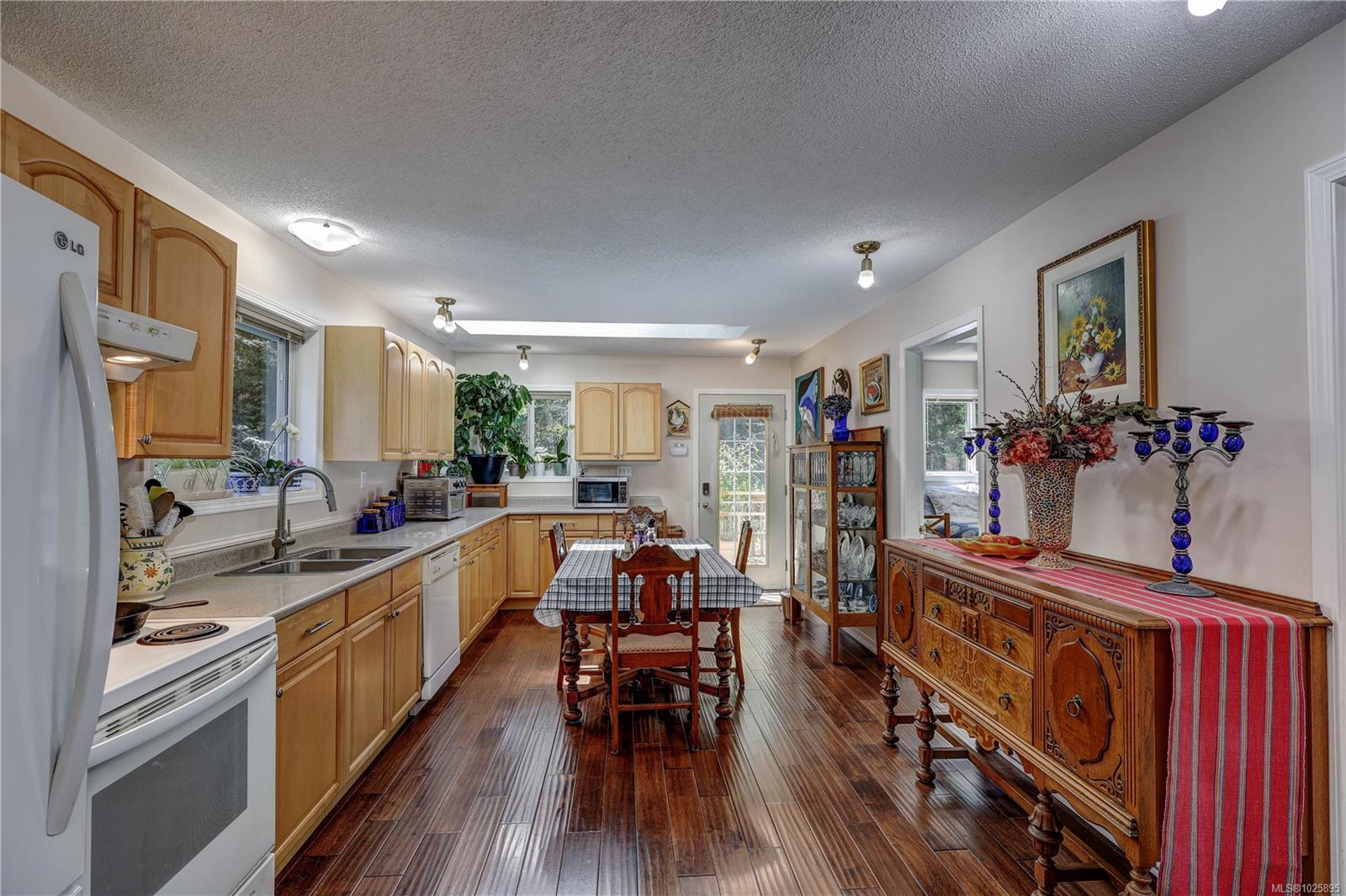 Additional image 4 of 4840 Blue Heron Drive, Bowser, BC, V0R 1G0