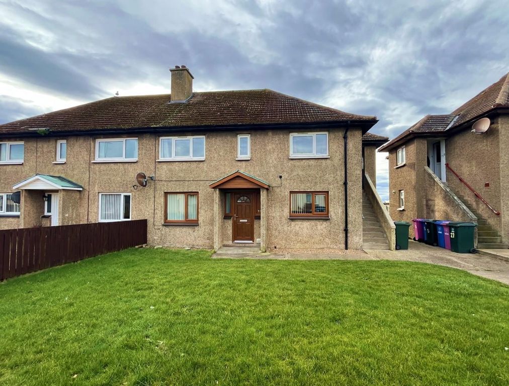 2 bed flat for saleSt. Gerardines Road, Lossiemouth IV31