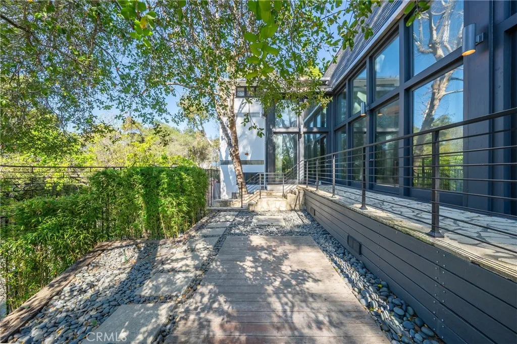 Additional image 69 of 9653 Oak Pass Rd, Beverly Hills, CA 90210