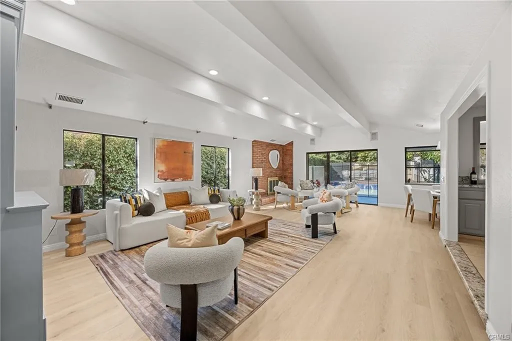 Additional image 9 of 673 S Mentor Avenue, Pasadena, CA 91106
