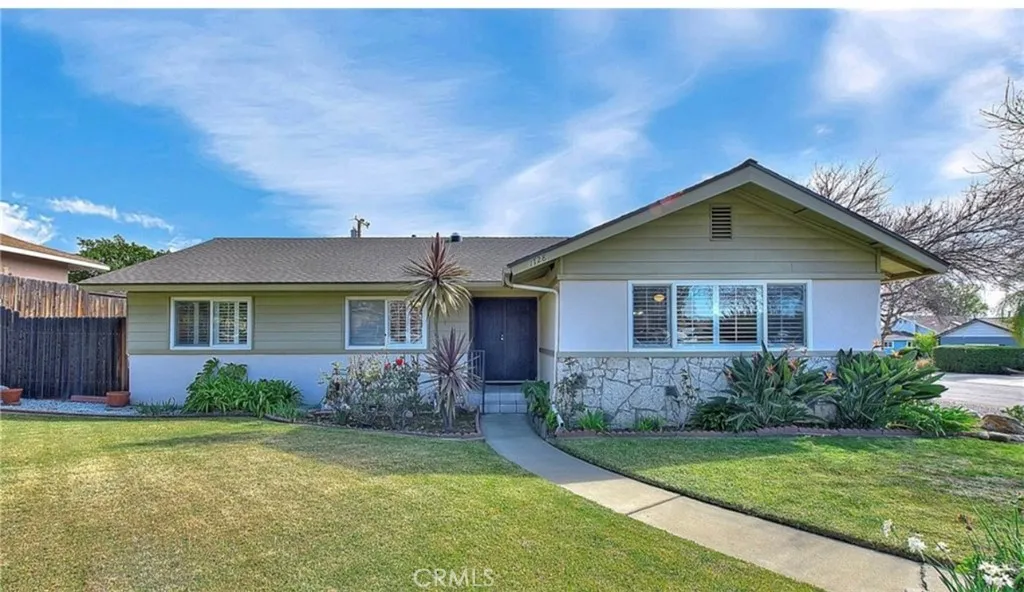 1728 N Kelly Avenue, Upland, CA 91784