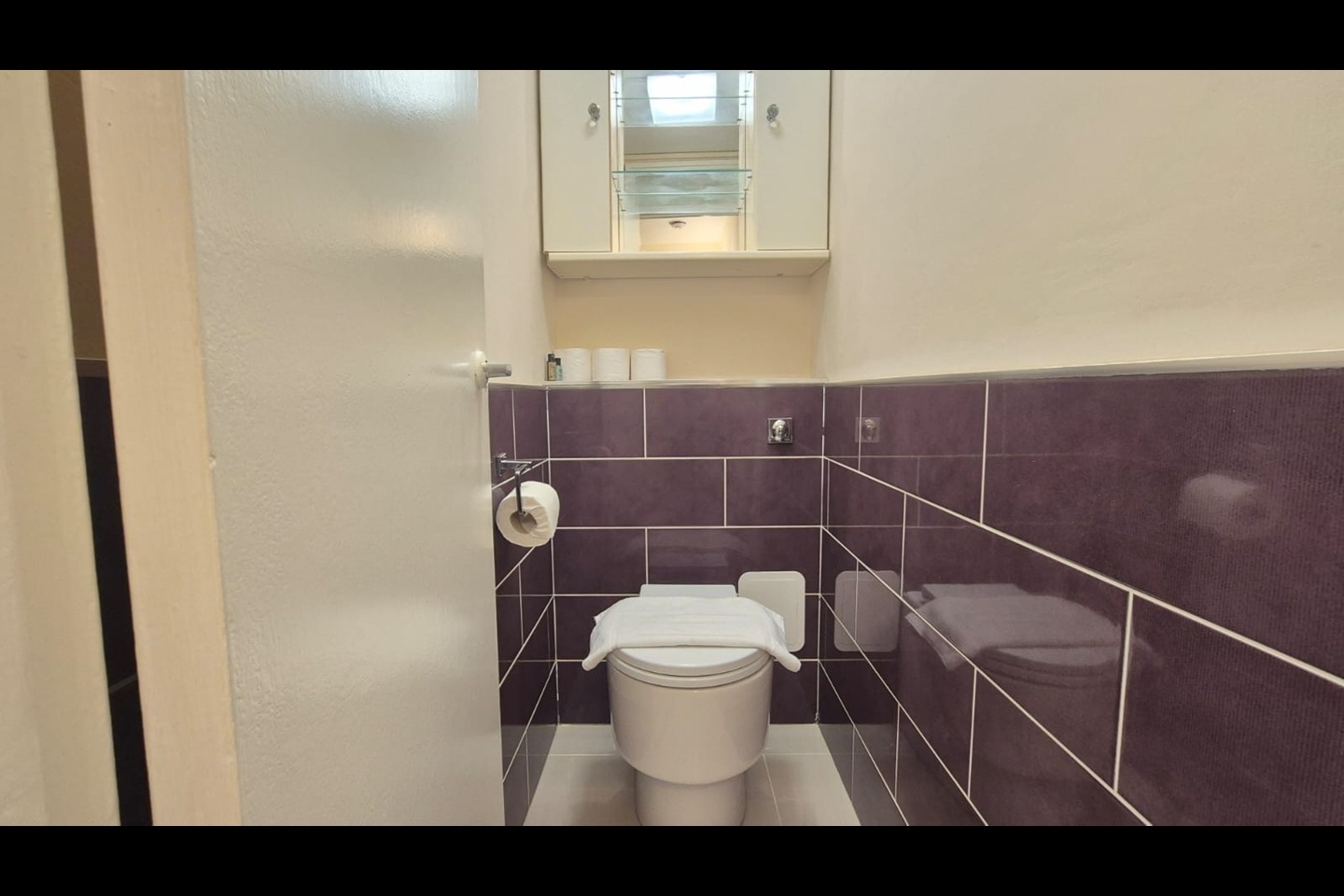 Additional image 14 of 2 Bed Flat, Charlotte Despard Avenue, SW11, N1 7GU