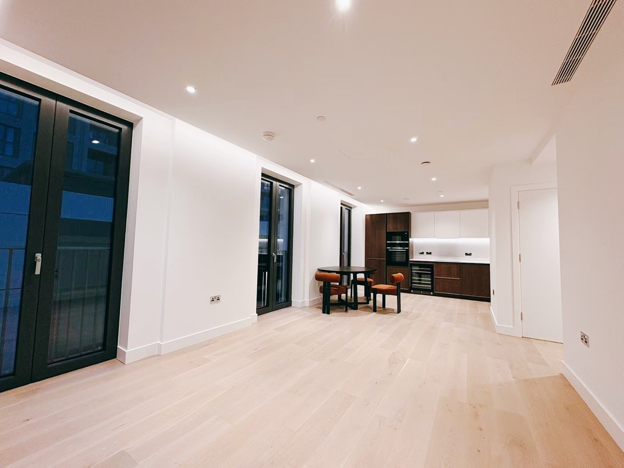 Additional image 4 of 2 Bed Flat, Majesty House, WC1X, WC1X 0FG