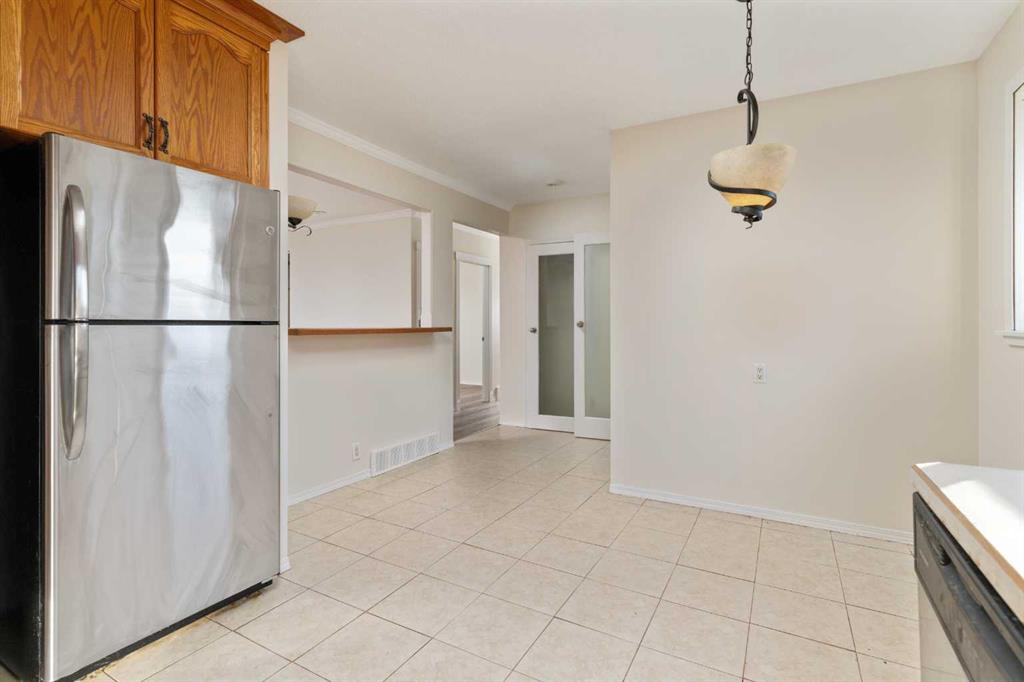 Additional image 6 of 31 Montrose Avenue, Camrose, AB, T4V 2L6