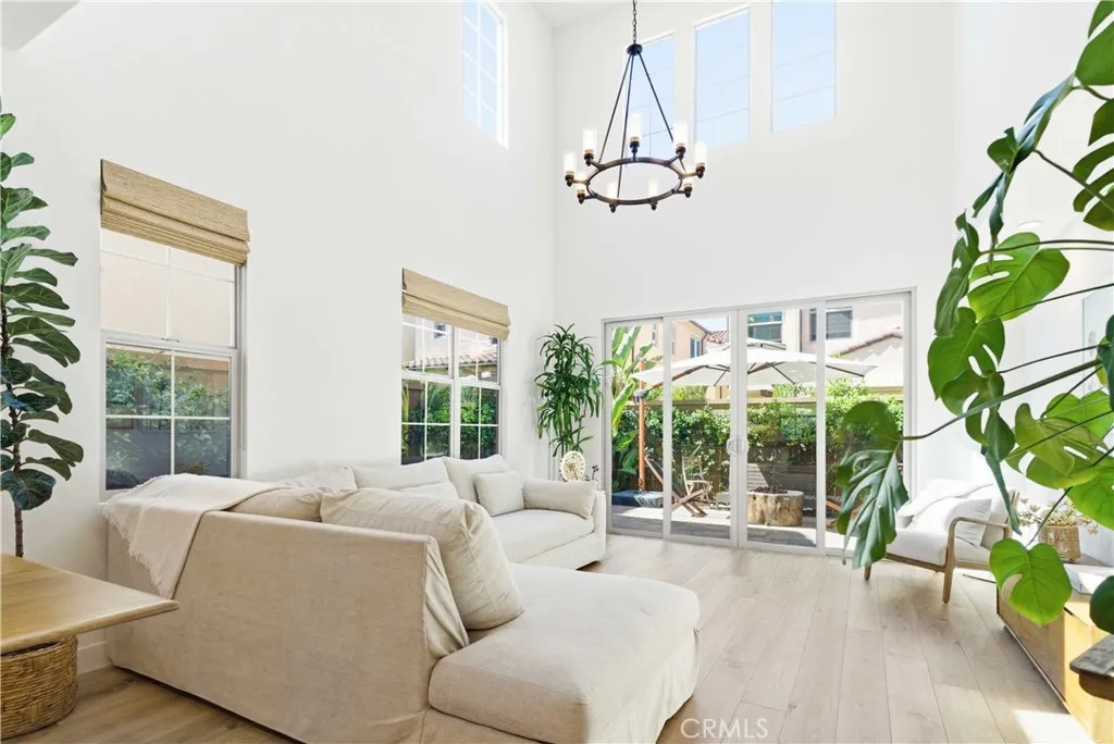 Additional image 6 of 107 Landroute, Irvine, CA 92618