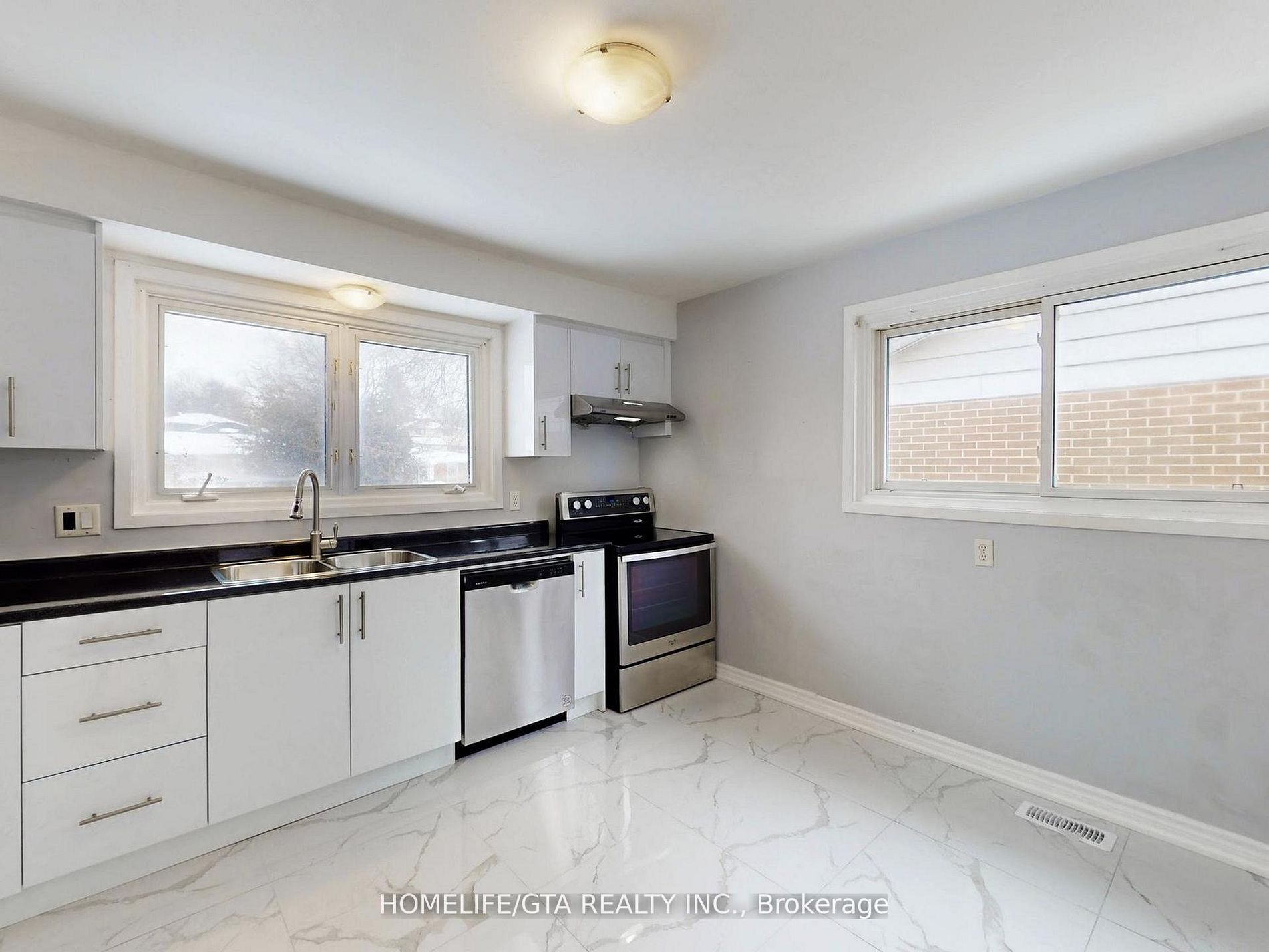 Additional image 6 of Main-350 Waverly Street N, Oshawa, ON, L1J 5W1
