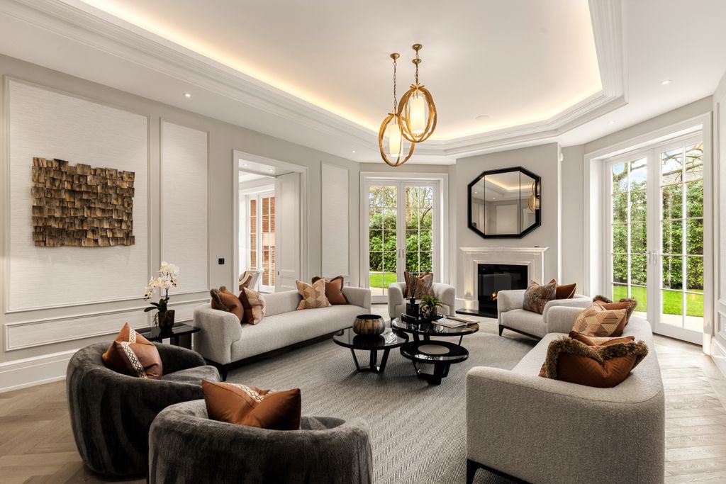 Additional image 5 of 6 bed country house for saleEast Road, Weybridge KT13