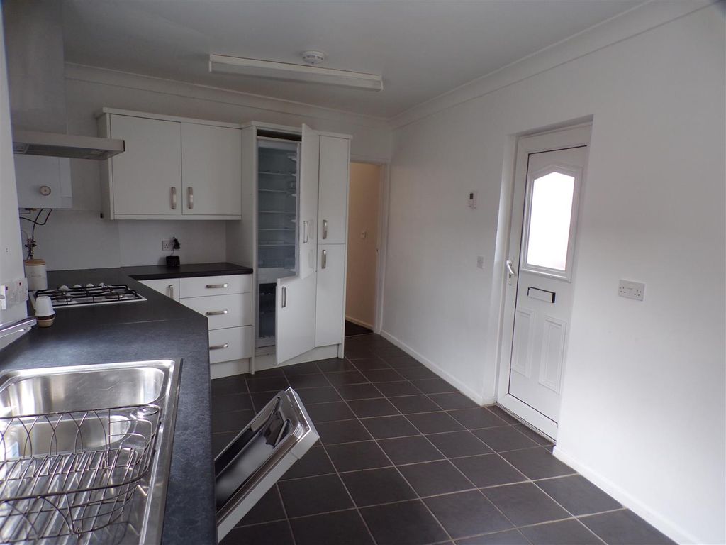 Additional image 3 of 1 bed flat for saleVictoria Road, Port Talbot SA12