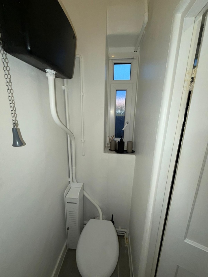 Additional image 10 of Studio Flat, Aylesford House, SE1, N1 7GU