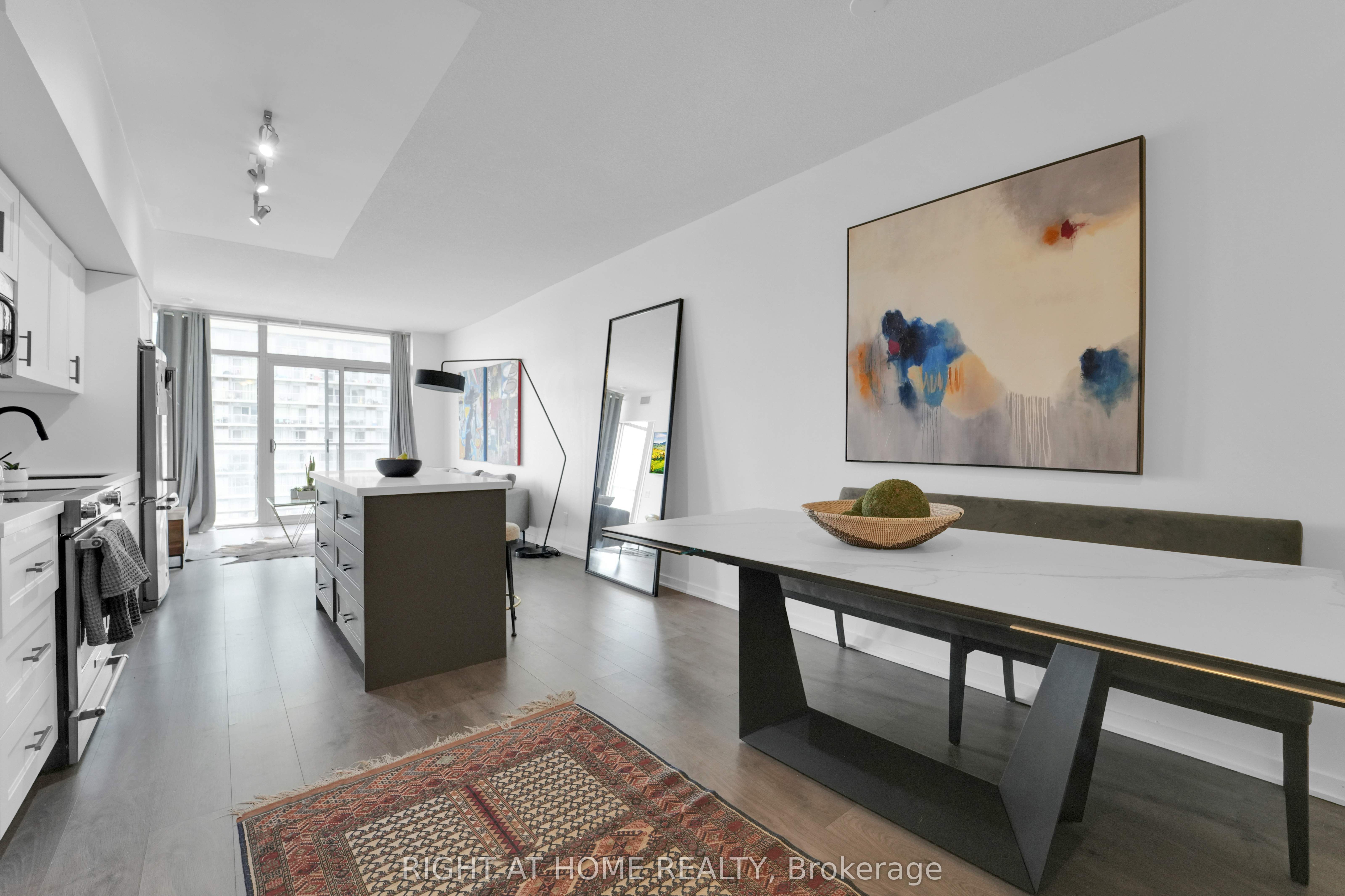 Additional image 4 of 1414-105 The Queensway N/a, Toronto, ON, M6S 5B5