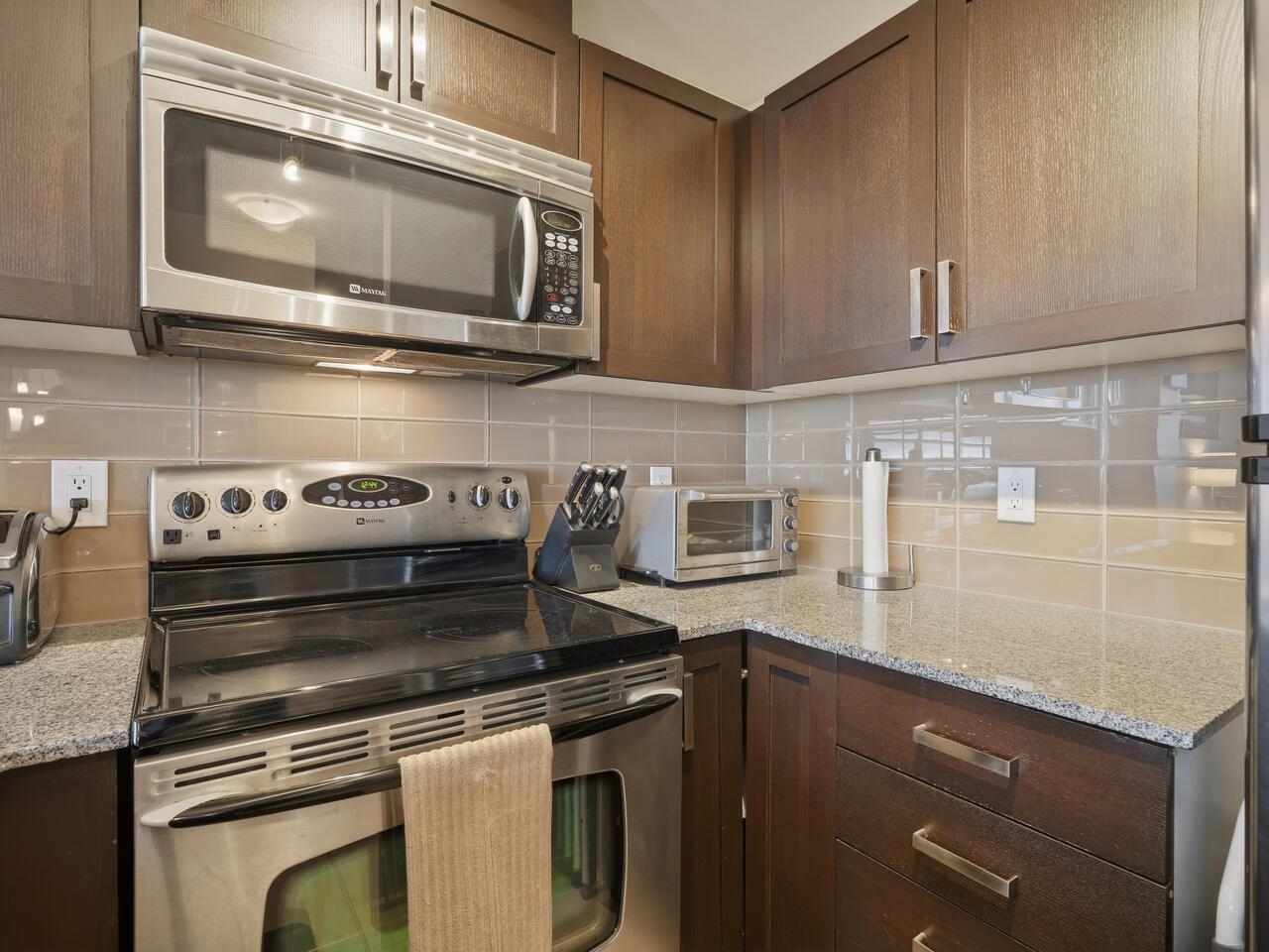 Additional image 6 of 605-306 Sixth Street, New Westminster, BC, V3L 0C9