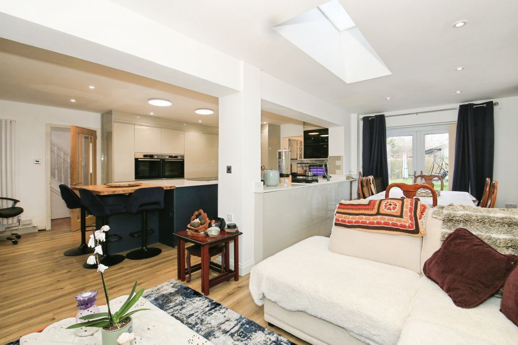 Additional image 7 of 7 bed detached house for saleSouth Street, Peterborough PE2