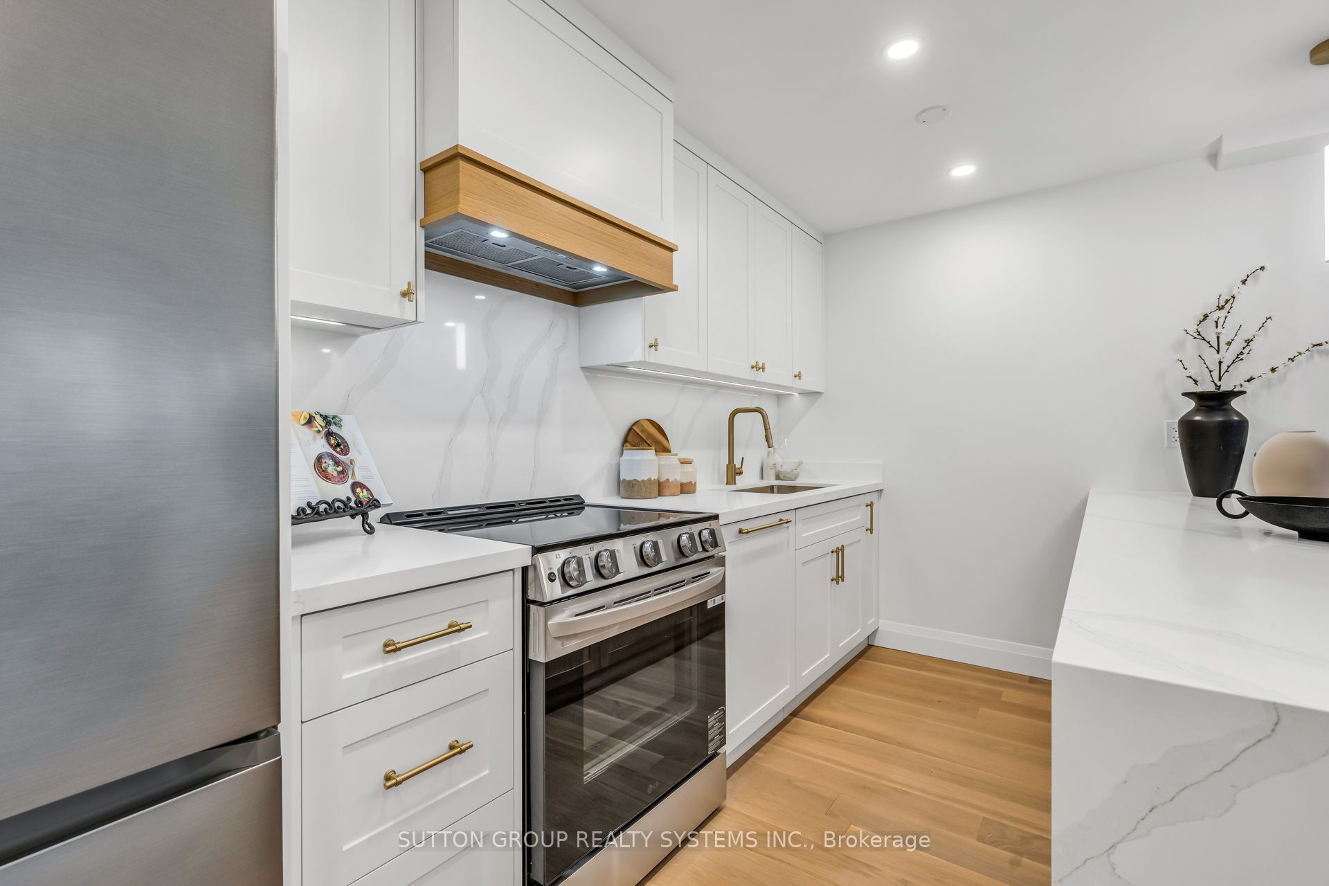 Additional image 4 of 706-45 Southport Street, Toronto, ON, M6S 3N5