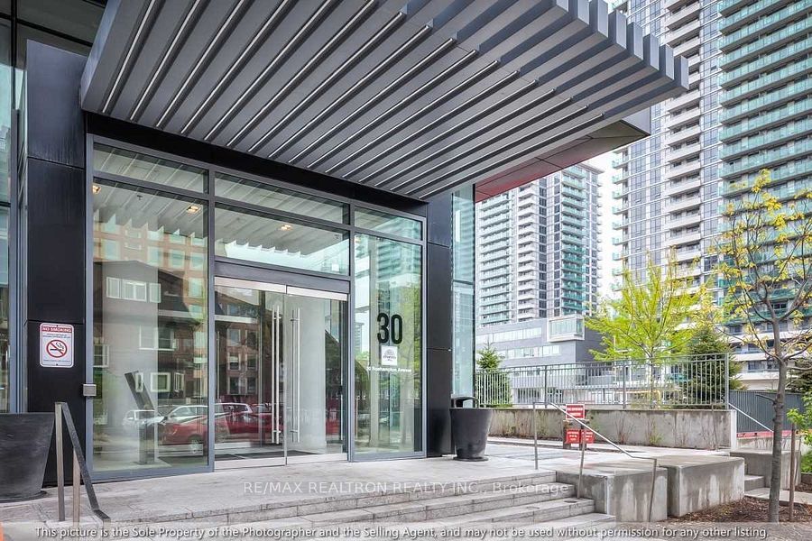 Additional image 2 of 612-30 Roehampton Avenue, Toronto, ON, M4P 0B9