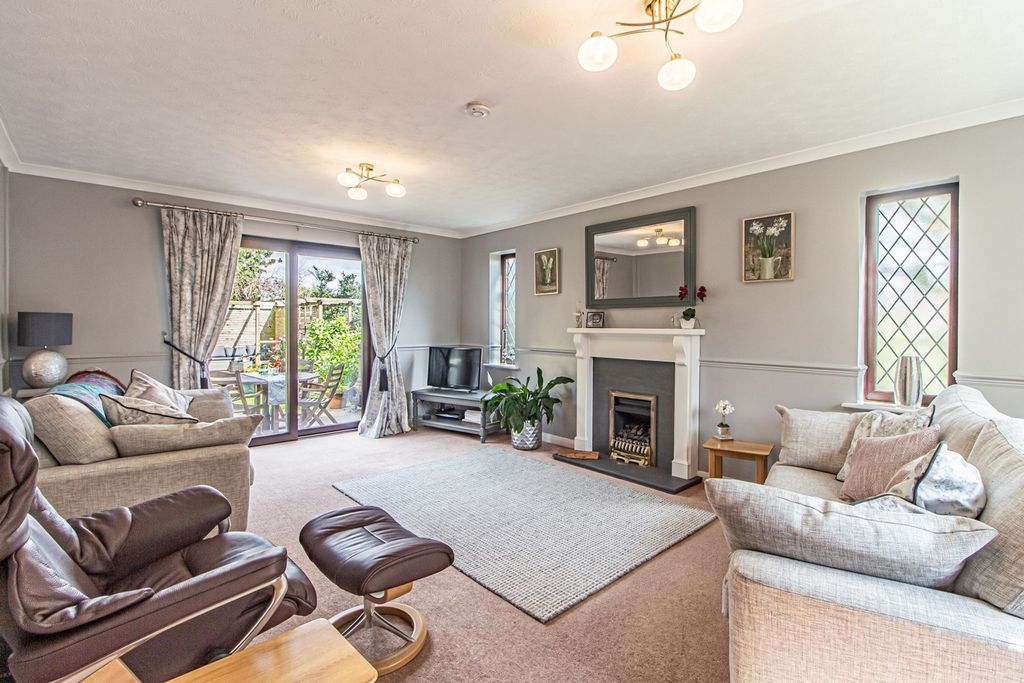 Additional image 6 of 4 bed detached house for saleBryn Rhedyn, Tonteg CF38