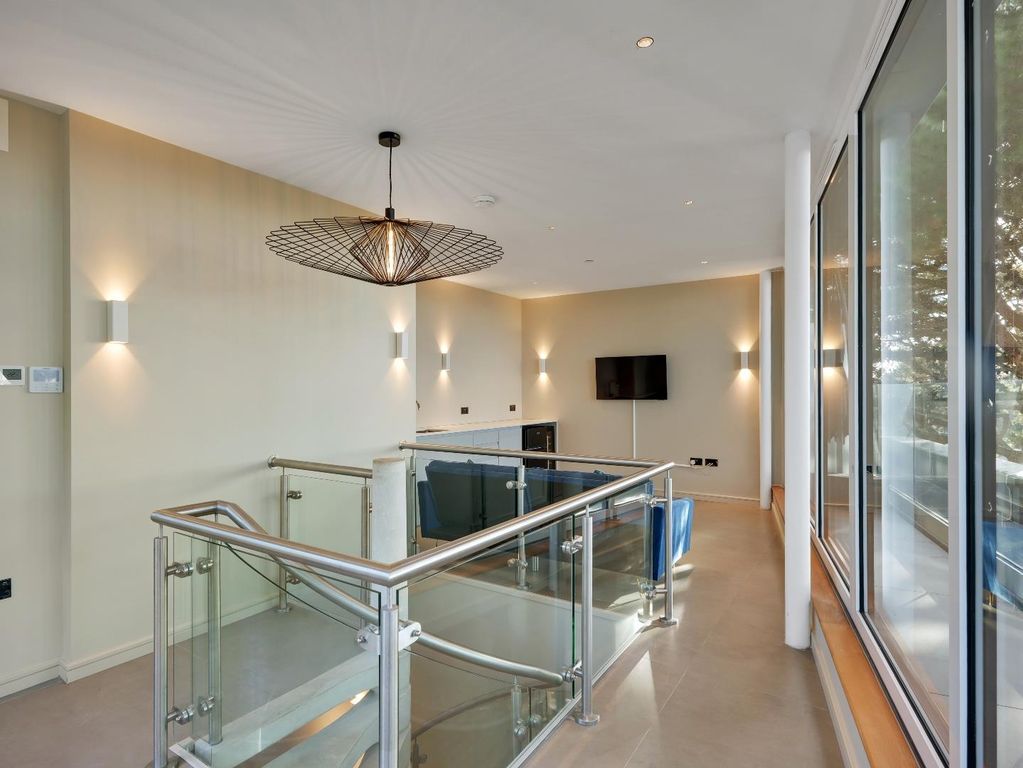 Additional image 13 of 3 bed flat for saleBanks Road, Sandbanks BH13
