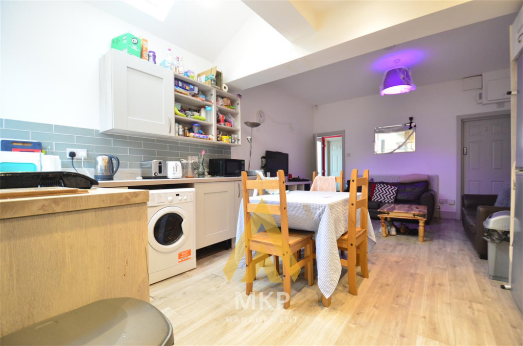 Katie Road Selly Oak, B29 6JG