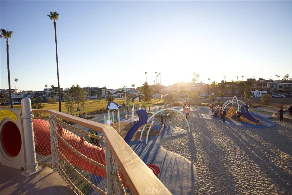 Additional image 52 of 1720 W Oceanfront Unit B, Newport Beach, CA 92663