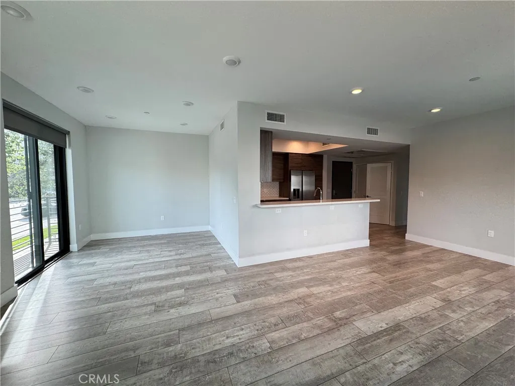 Additional image 17 of 4383 N Sepulveda blvd, Sherman Oaks, CA 91403