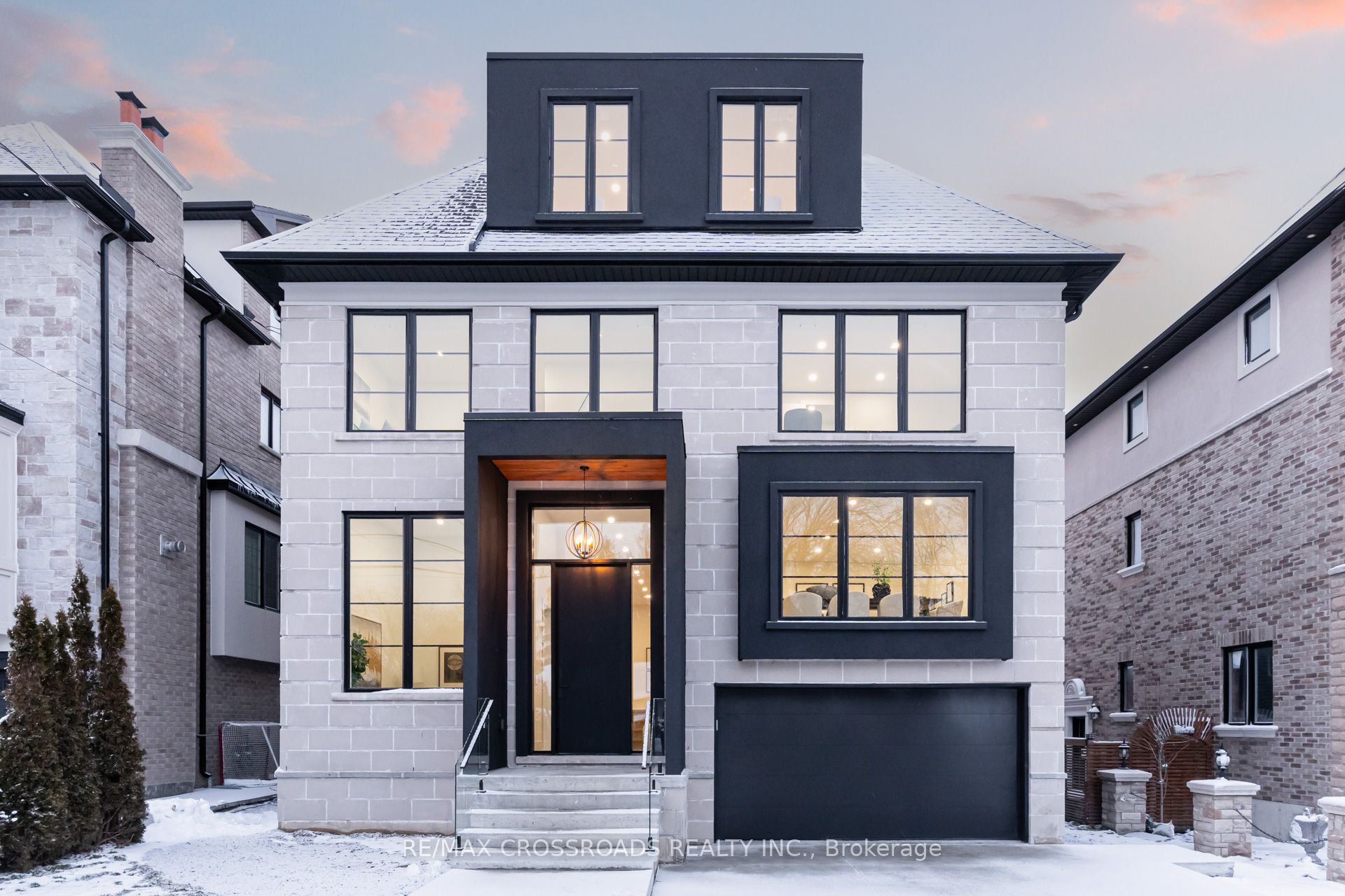 Additional image 2 of 642 Annland Street, Pickering, ON, L1W 1B1