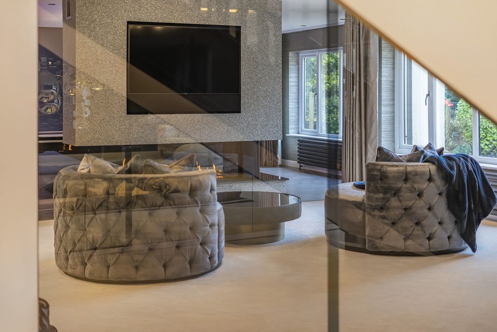 Additional image 5 of 7 bed detached house for saleLing Lane, Leeds LS14