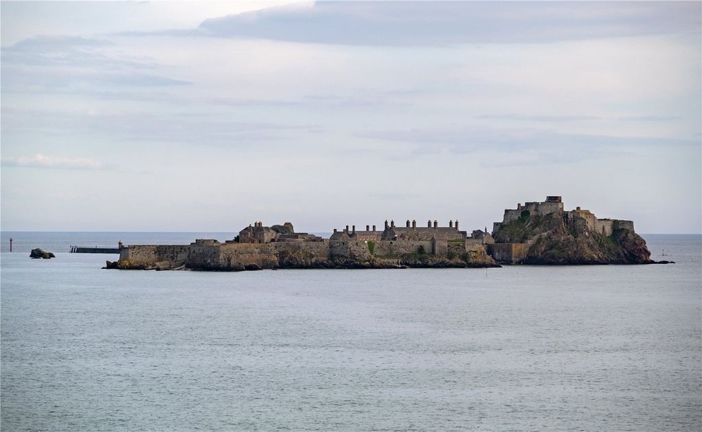 Additional image 13 of 3 bed flat for saleLa Route De St Aubin, St Helier JE2