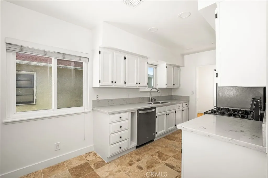 Additional image 63 of 2663 Riverside Dr, Costa Mesa, CA 92627