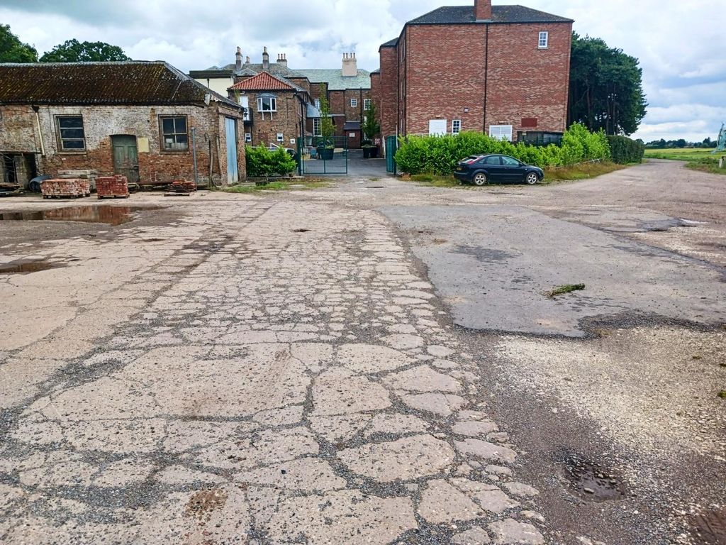 Additional image 7 of Land for saleLand And Barn At Hall Farm, New Road, Holme-On-Spalding-Moor, York YO43