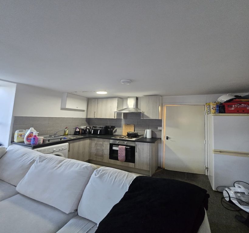 Additional image 5 of 2 bed flat for saleStation Street, Porth CF39