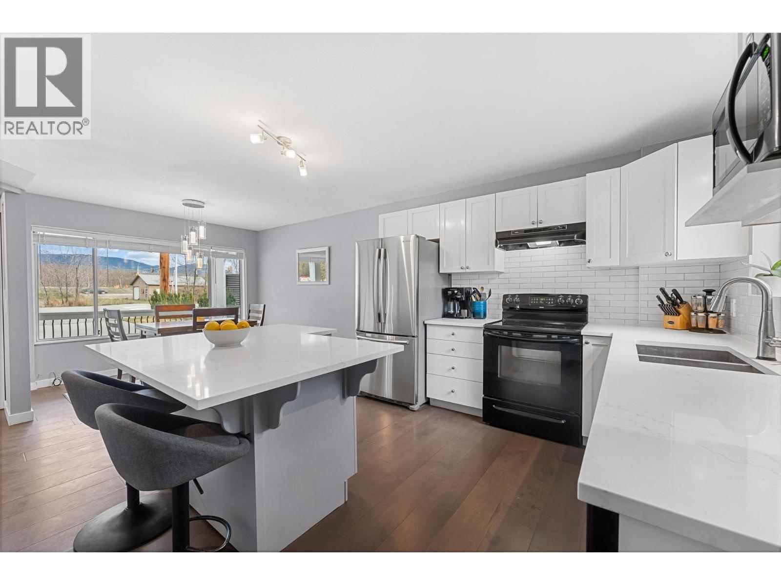 Additional image 6 of 482 Snowsell Street North, Kelowna, BC, V1V2C7