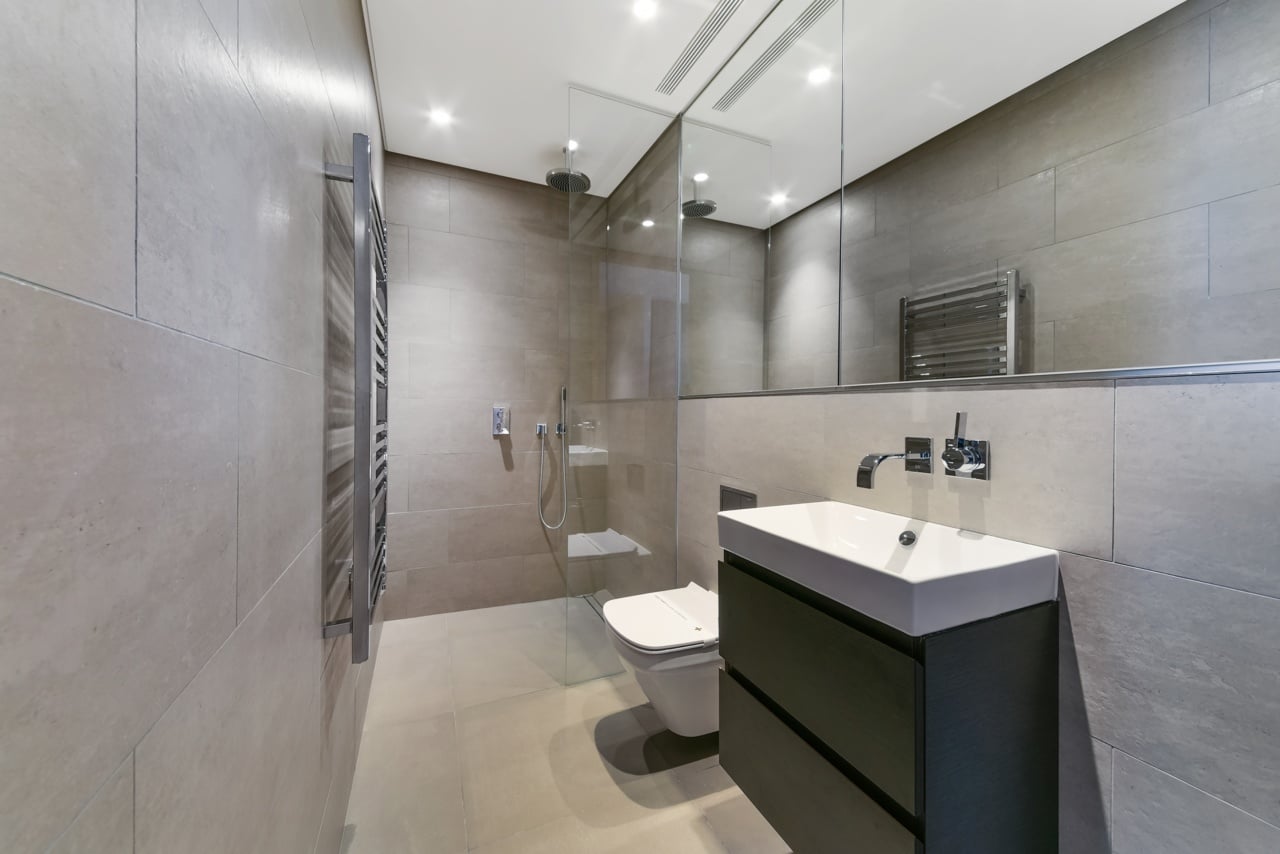 Additional image 5 of 2 Bed Flat, Principal Place, EC2A, N1 7GU