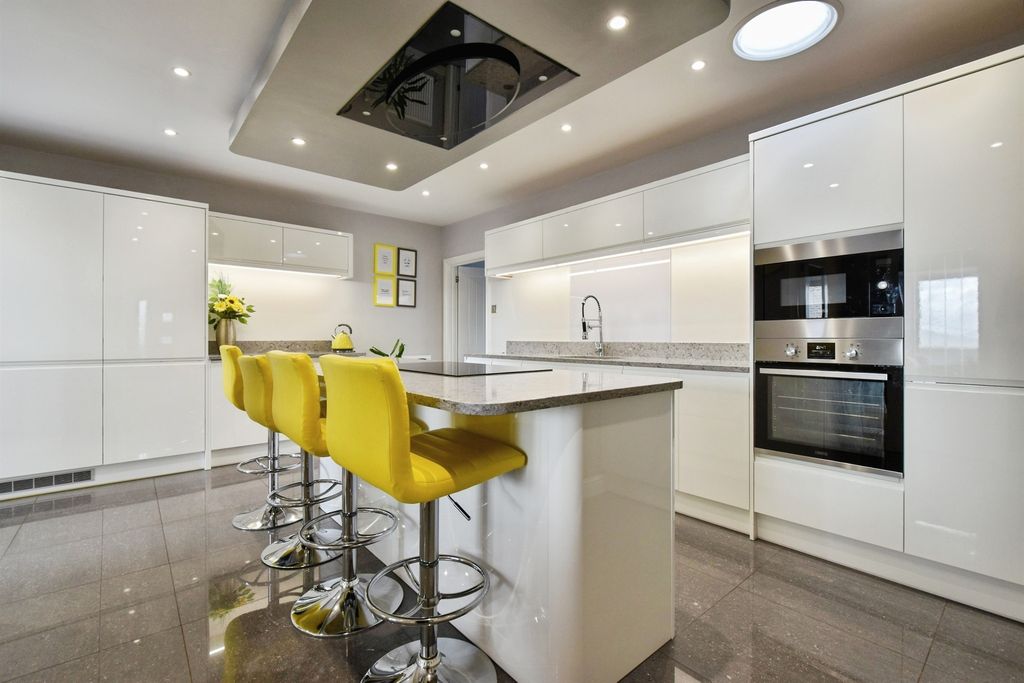 Additional image 3 of 4 bed detached house for saleVaynor Lane, Cefn Coed, Merthyr Tydfil CF48