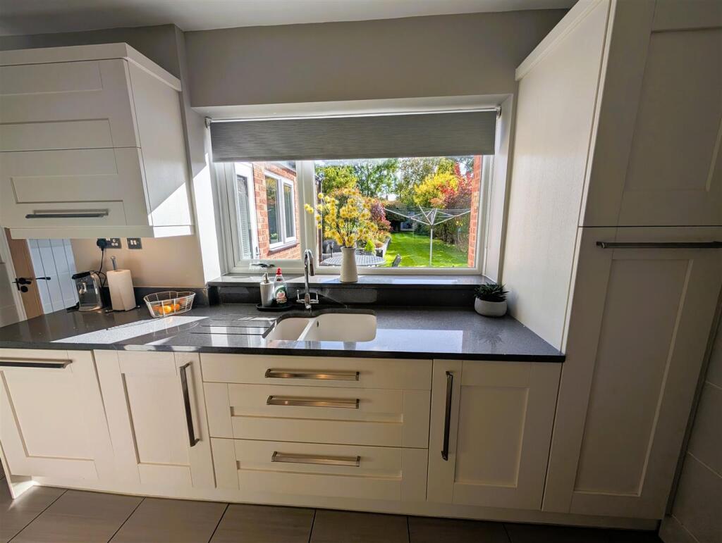 Additional image 20 of Fallowfield Road, Halesowen