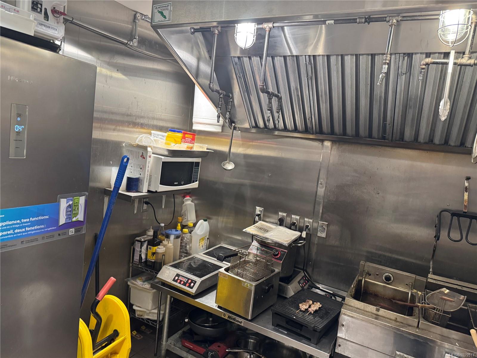 Additional image 5 of 990 Blanshard Street, Victoria, BC, V8W 2H3