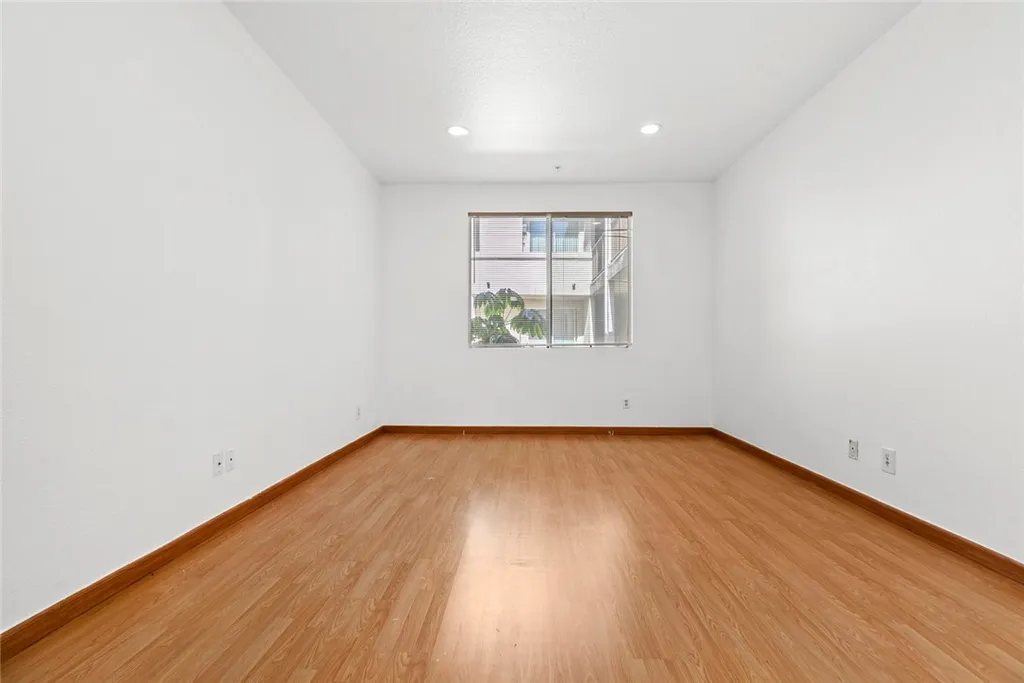 Additional image 26 of 16940 Chatsworth Unit 208, Granada Hills, CA 91344