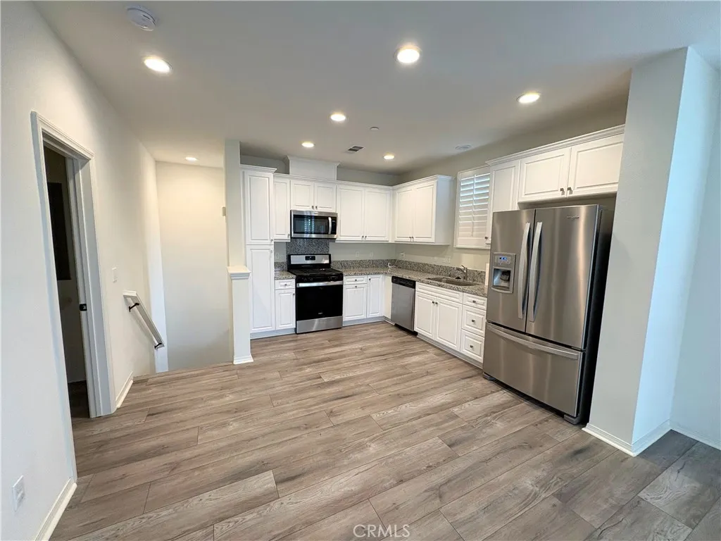 Additional image 5 of 2848 E Berry Loop Privado, Ontario, CA 91761