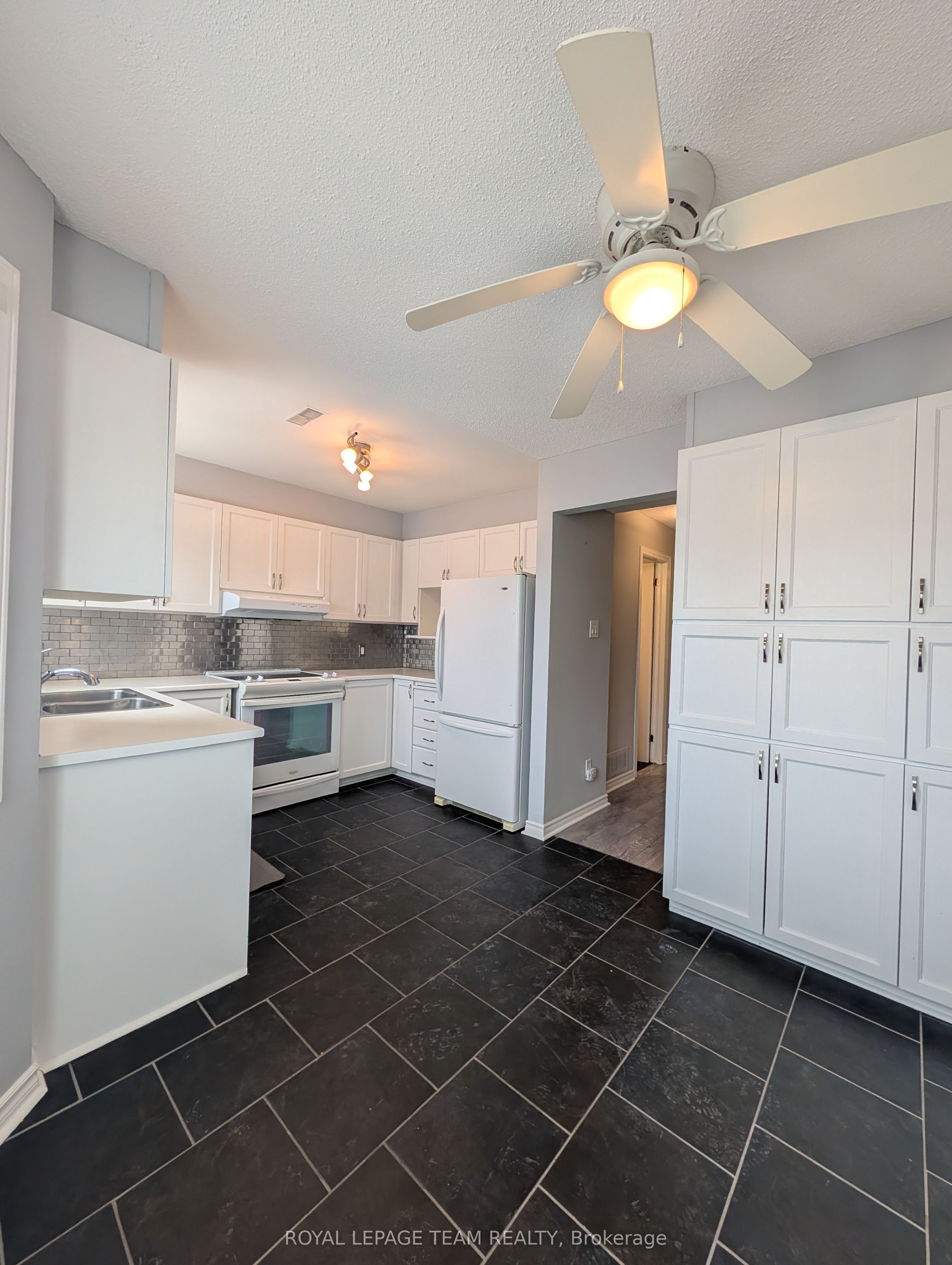 Additional image 5 of 17B-6010 Red Willow Drive, Ottawa, ON, K1C 7H9
