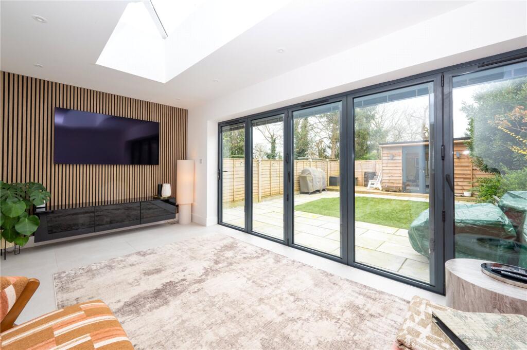 Additional image 3 of Garden Court, Wheathampstead, St. Albans, Hertfordshire