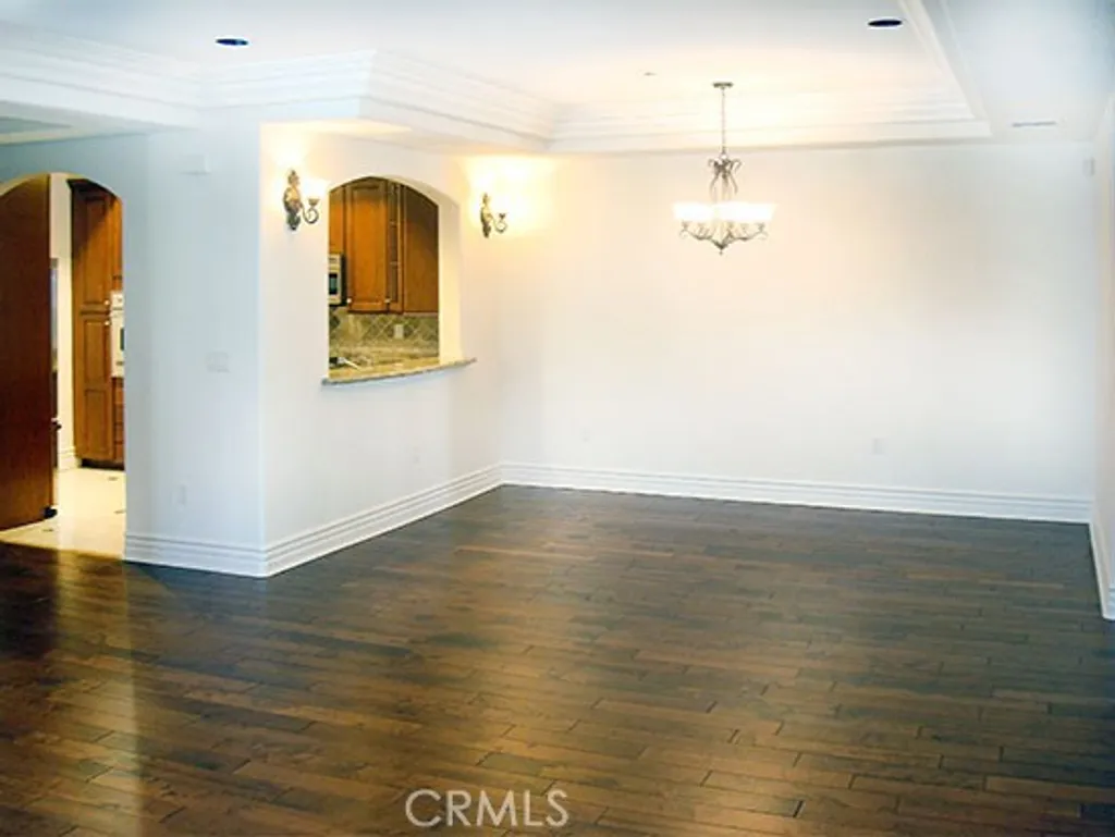 Additional image 5 of 10640 Woodbridge Street Unit PH2, Toluca Lake, CA 91602