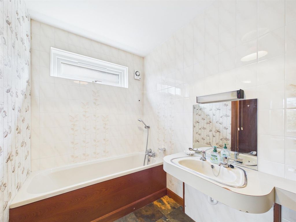 Additional image 11 of 4 bed detached house for sale22 Corsie Drive, Perth, Perthshire PH2